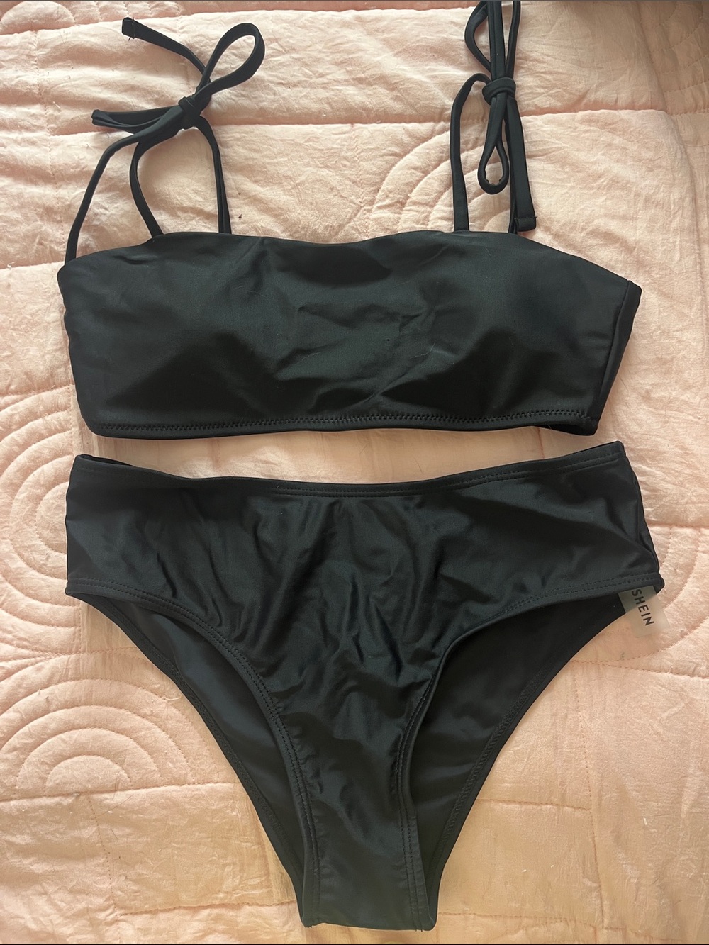 Black bikini set
